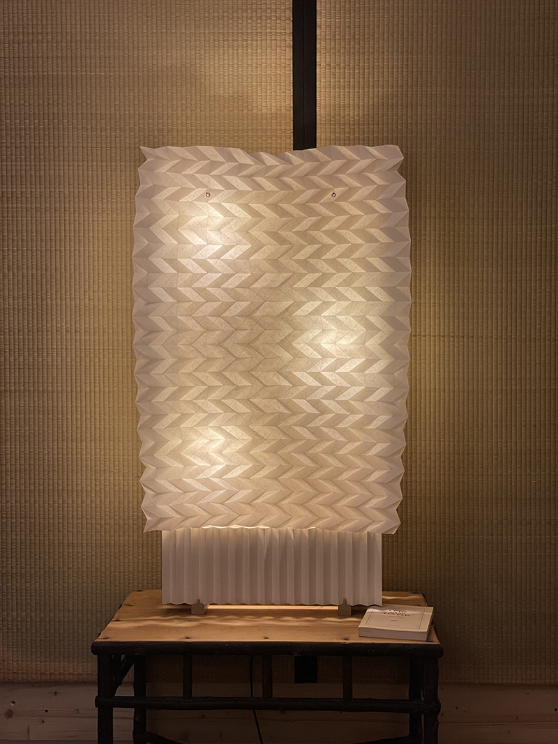Lampe Rochester dans le couloir
